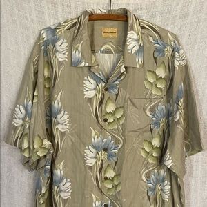 Tommy Bahama Vintage Copyrighted Print Green Floral Silk Camp Shirt